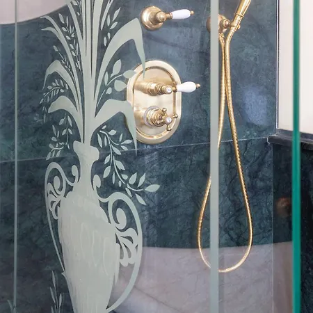 Hotel D'angleterre 4*